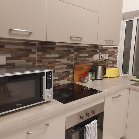 Is-Swieqi Central Apartment In Swieqi מראה חיצוני תמונה